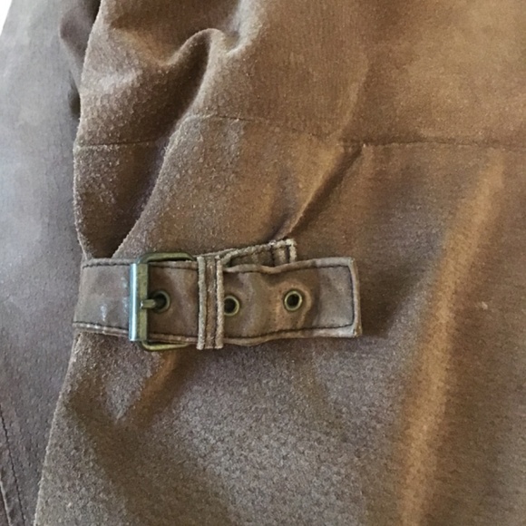 Jacket.  Guess - Picture 9 of 11